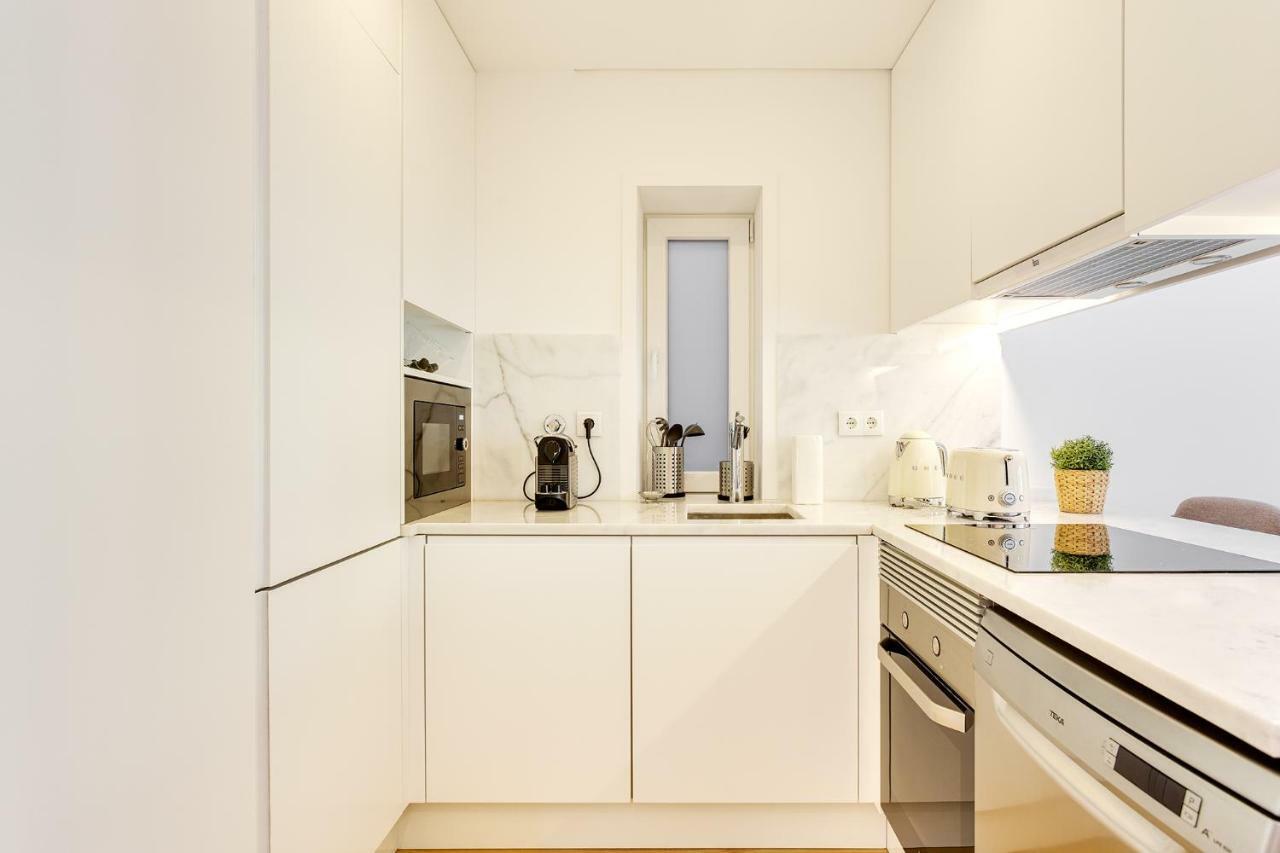 Wood Premium Downtown Apartment By Da'Home بورتو المظهر الخارجي الصورة